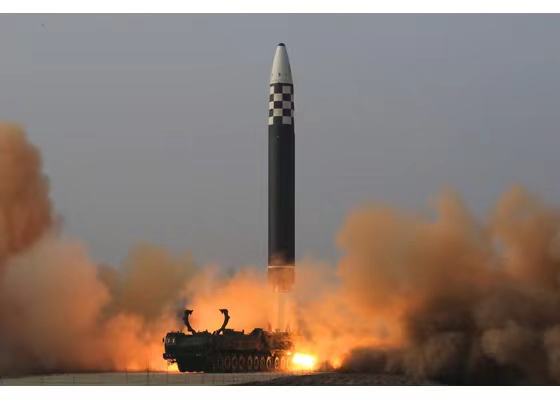 朝鲜宣布成功试射洲际弹道导弹 射高超6200公里