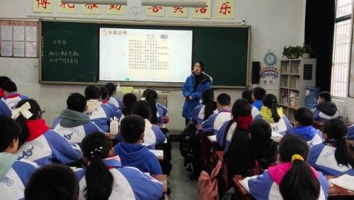 桃源县实验学校:分组教研 拔节生长在春日(图1)