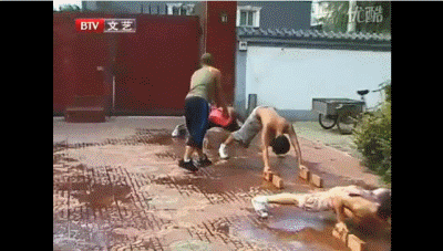 走紅之前竟然那么多料？深扒檀健次娛樂圈之旅，怎么是個搞笑男啊