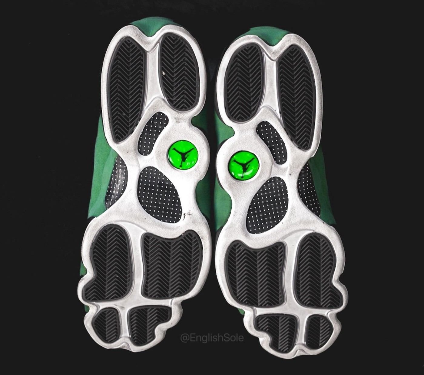 雷阿伦战靴(雷阿伦 Air Jordan 13 PE 实物欣赏！黑绿配色「典中典」)