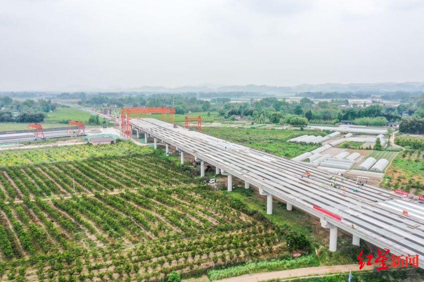 天府新区至邛崃高速全面开工，预计明年年底主线基本建成