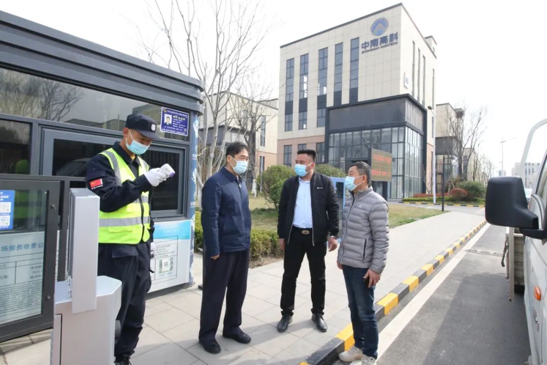 济南新材料产业园区管委会主任韩利师督导疫情防控工作
