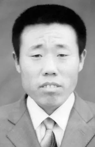 一张“无人知晓”的照片墙……