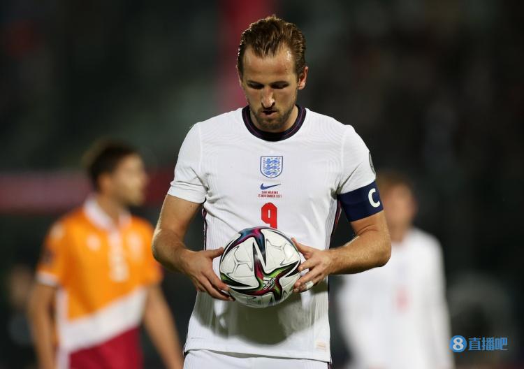 回到热刺俱乐部报到（马不停蹄！电讯报：凯恩下周一就将重返热刺，备战英超比赛）-趣拿体育