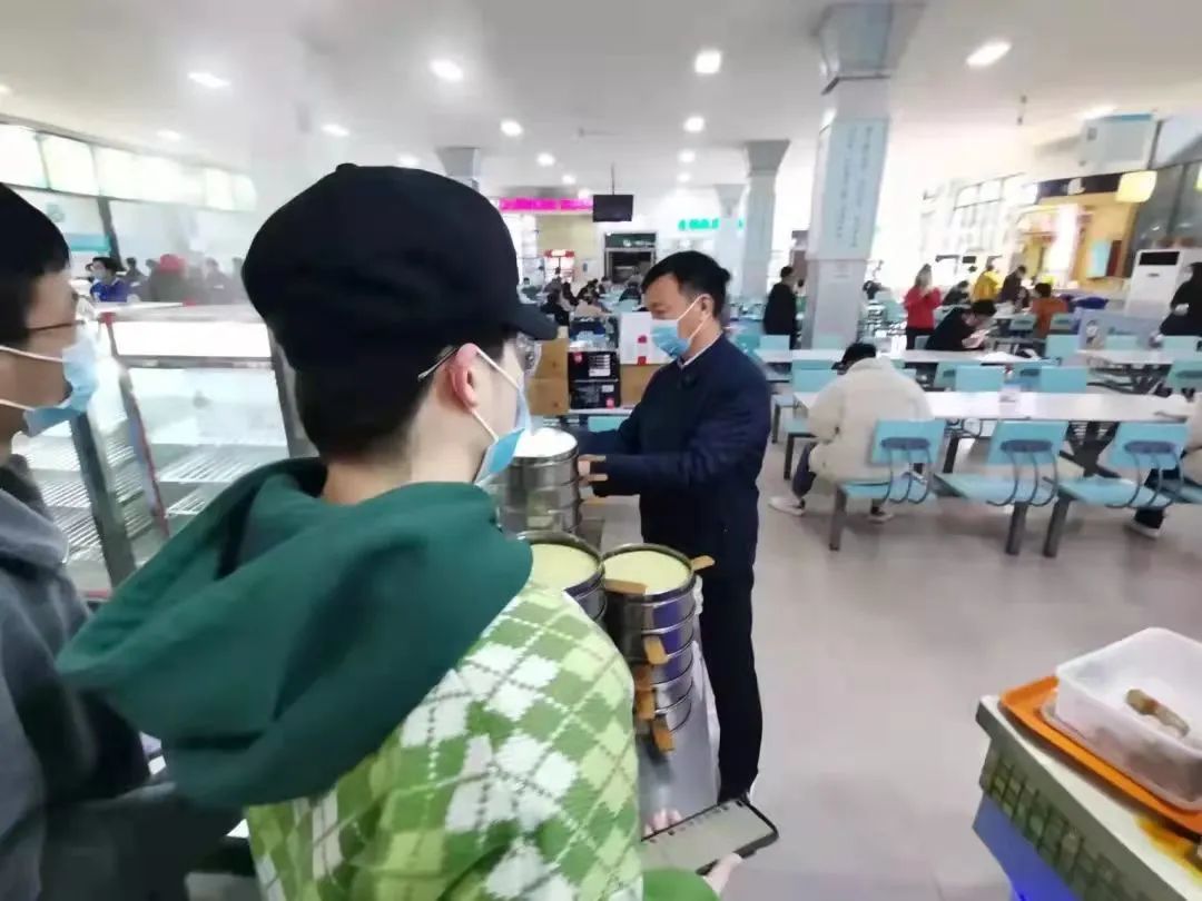 甜甜甜！实力宠学生！河南高校这波操作