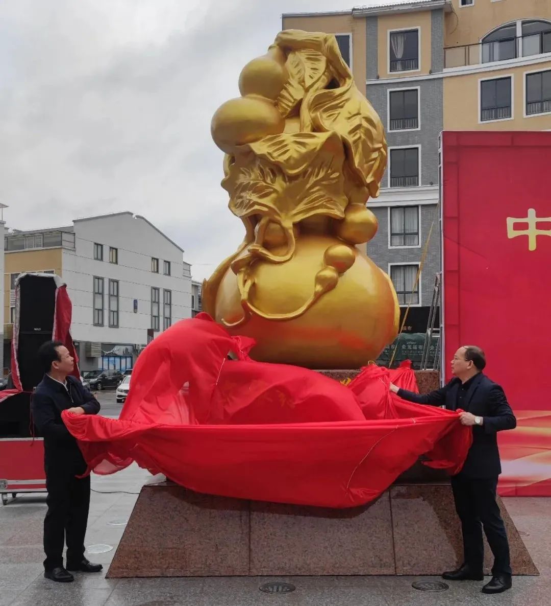 开街！这三条特色品牌商业街亮相