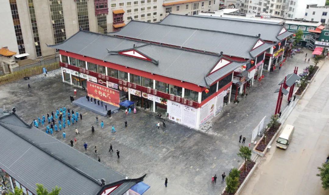 开街！这三条特色品牌商业街亮相