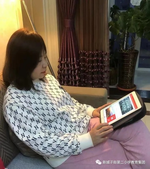 新城子街第二小學(xué)教師開(kāi)啟“自我充電”模式(圖10)