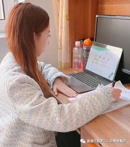 新城子街第二小學(xué)教師開(kāi)啟“自我充電”模式(圖12)