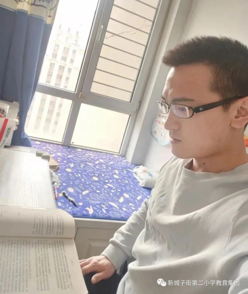 新城子街第二小學(xué)教師開(kāi)啟“自我充電”模式(圖23)