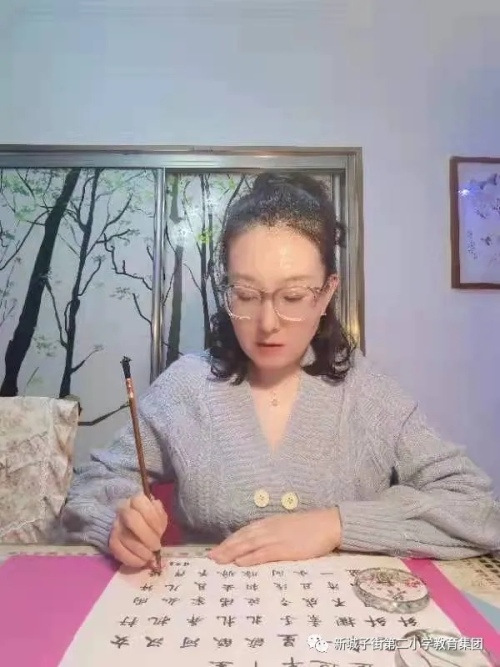 新城子街第二小學(xué)教師開(kāi)啟“自我充電”模式(圖26)