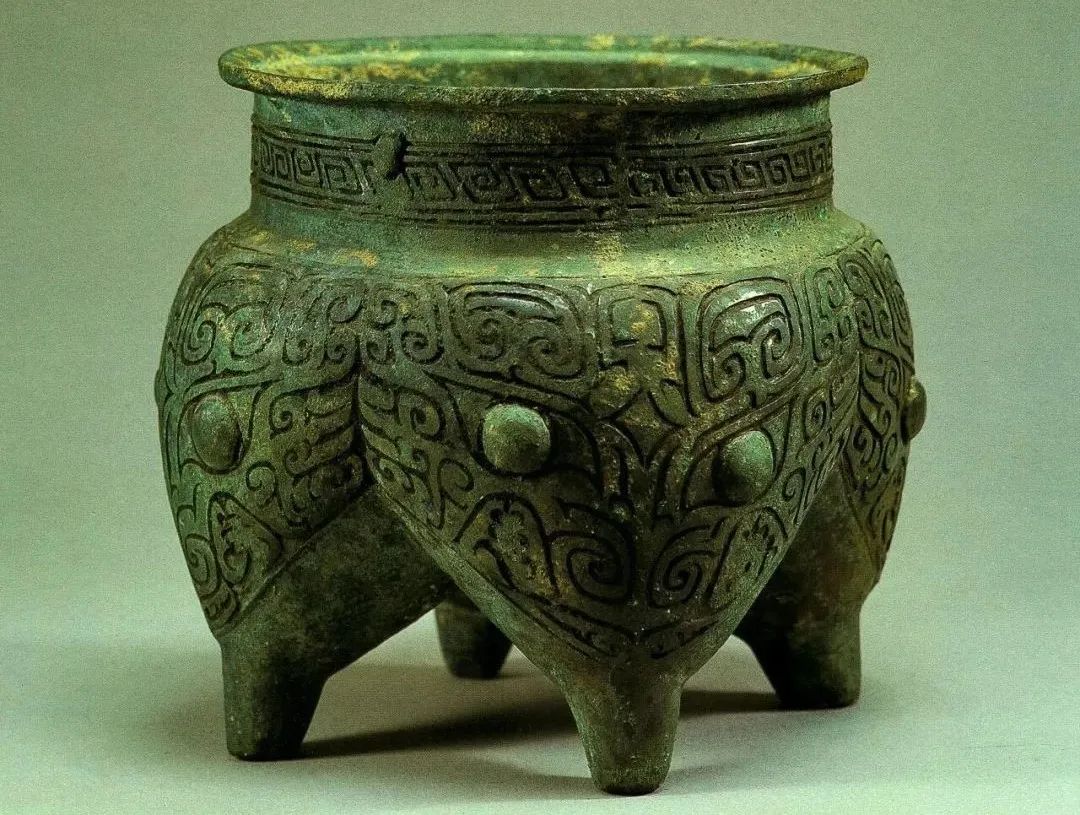 重读中国史：彩陶、玉器、青铜里的文化中国