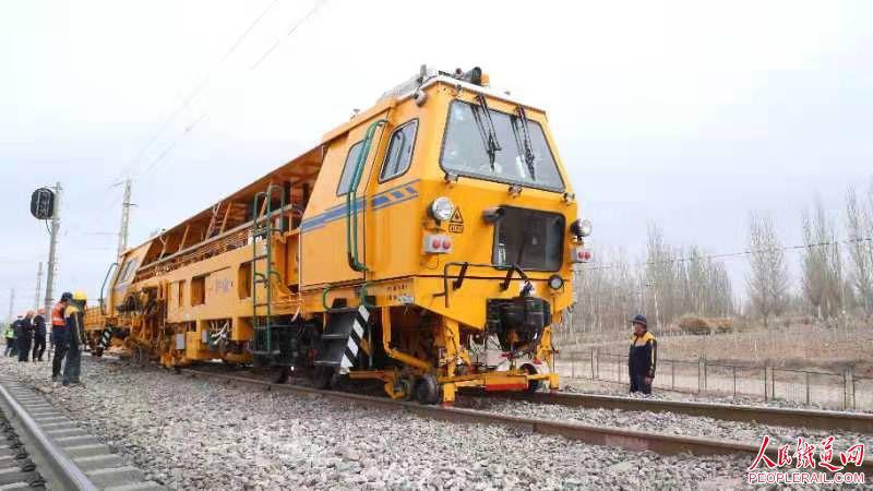 兰新、包兰铁路集中修施工拉开帷幕 - 标件库
