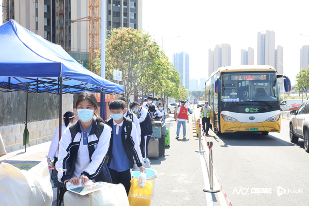 又闻书声琅琅，东师附中深圳学校学生顺利返校