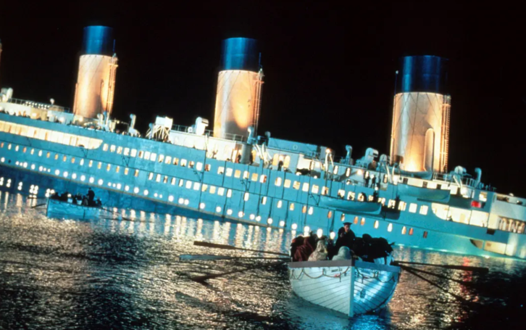 幸运西装不许脱(泰坦尼克号事件110周年：沉船上的中国幸存者后来怎么样了？)