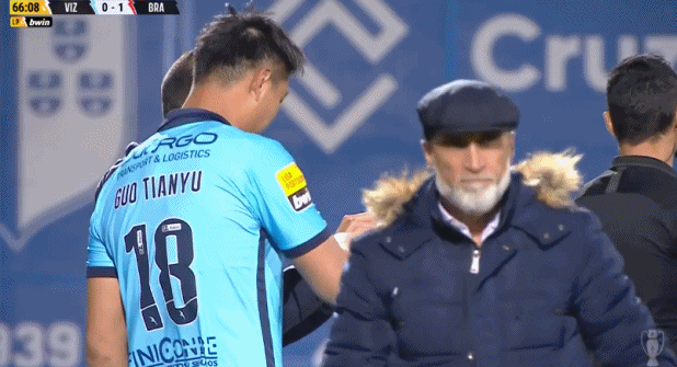 武磊西甲首秀在哪里看（武磊本賽季西甲首球＋郭田雨葡超首秀 這一夜，中國足球在暗夜中看到微光）
