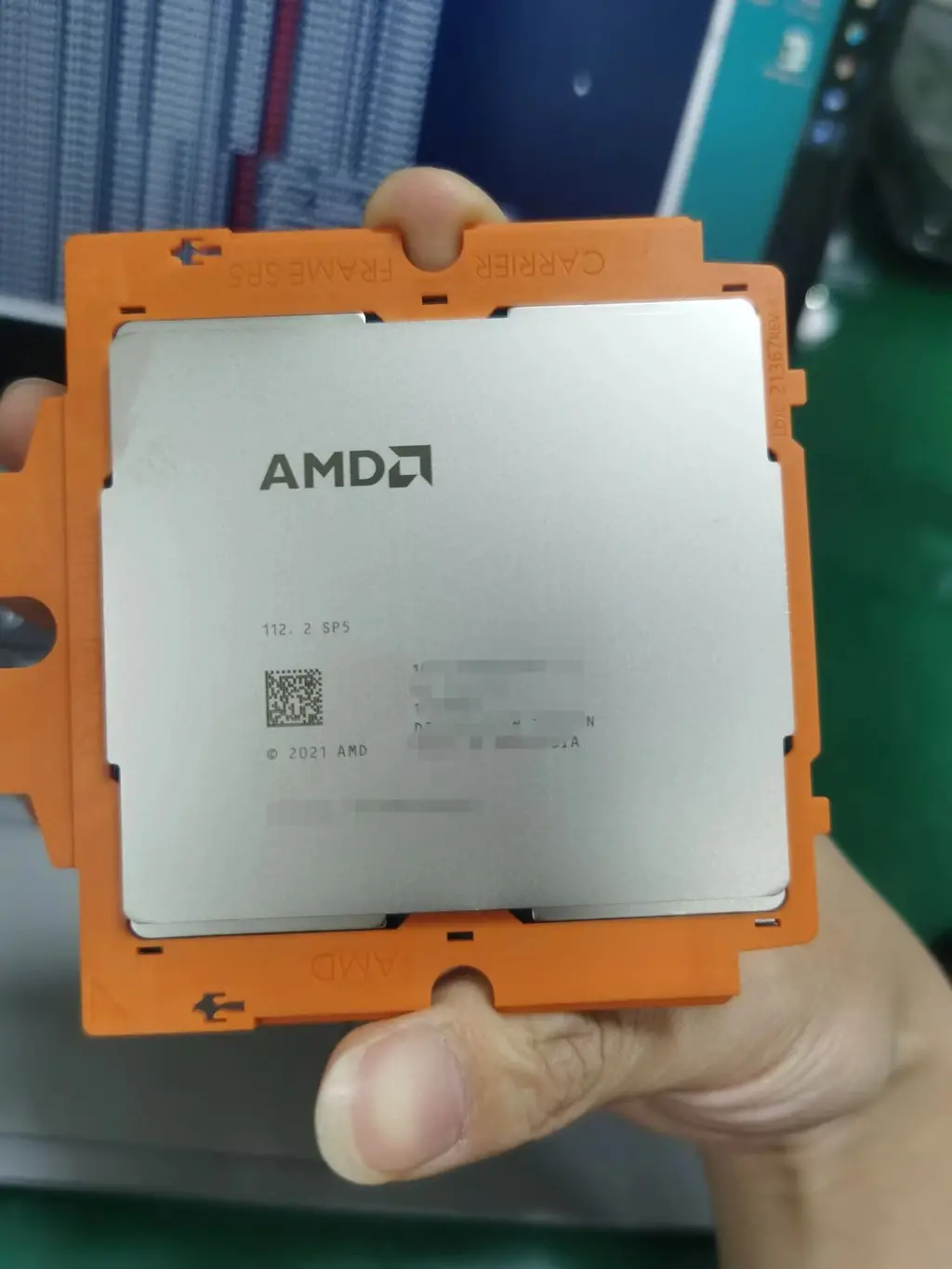 研究显示AMD EPYC CPU在云服务器中的表现优于英特尔至强