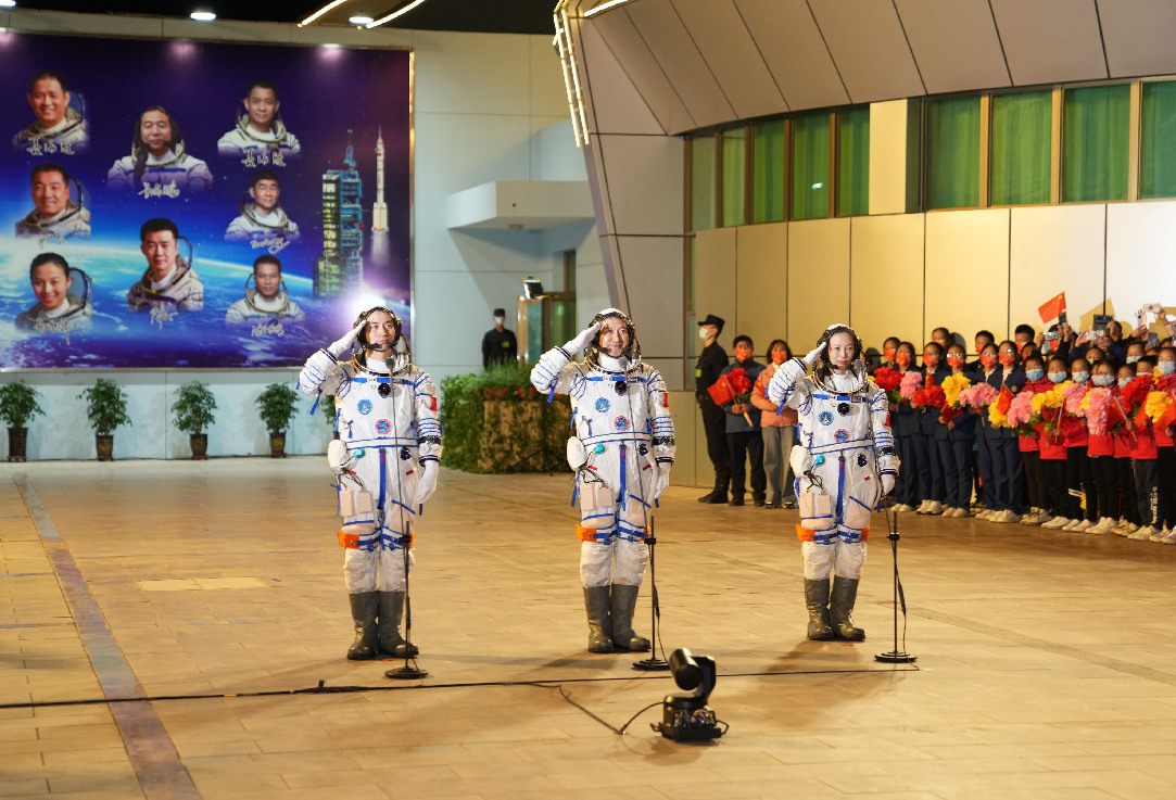 北京时间3月3日(镜观中国｜“太空出差”的日子)