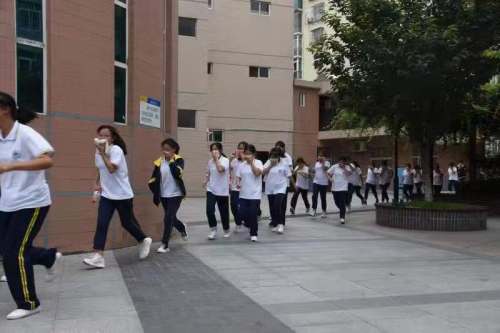 旬陽中學(xué)是重點(diǎn)高中嗎?安全工作這樣做(圖4)