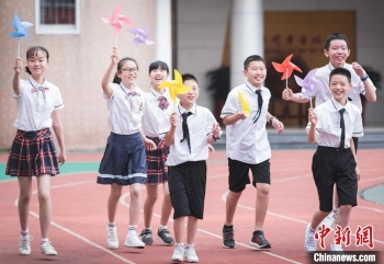 �����������ĸ��ٳ���