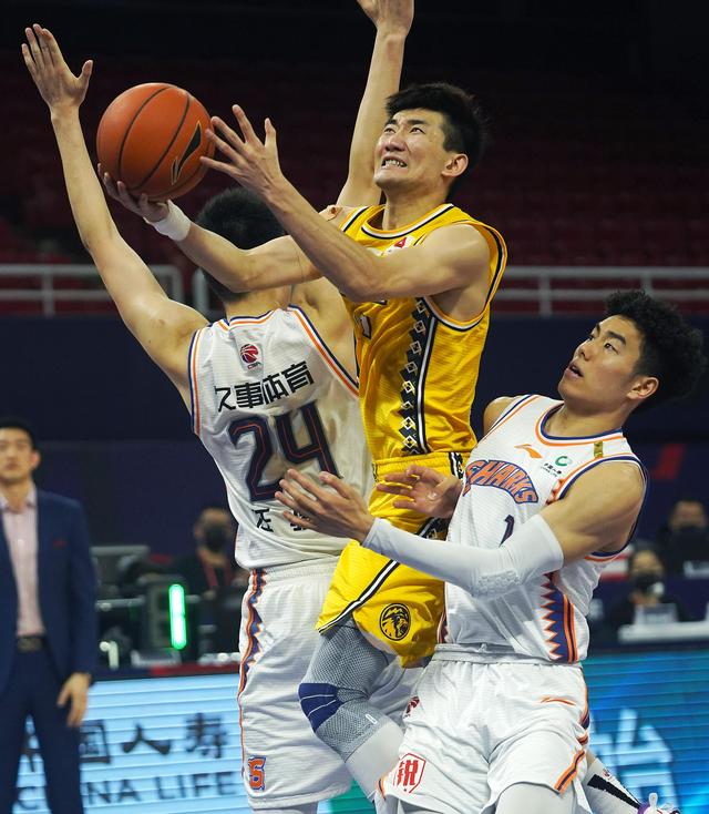 cba總決賽什么時候開始打（CBA總決賽明晚開打 廣廈主將傷退 遼寧雙重占優）