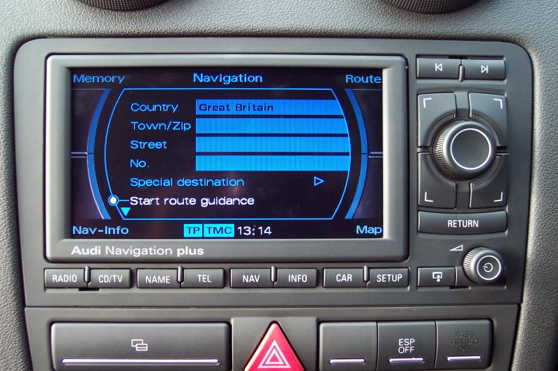 奥迪人机交互设计：Audi MMI的三代变迁
