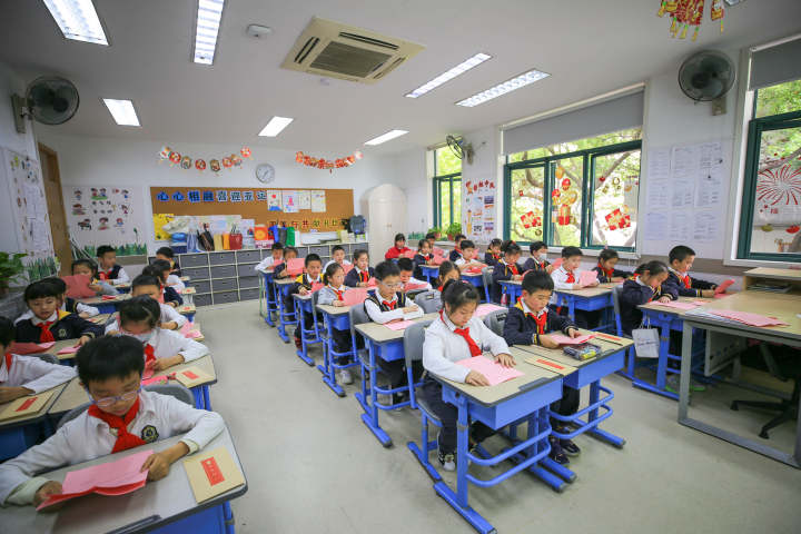 杭州时代小学今年的读书节活动很特别(图1)