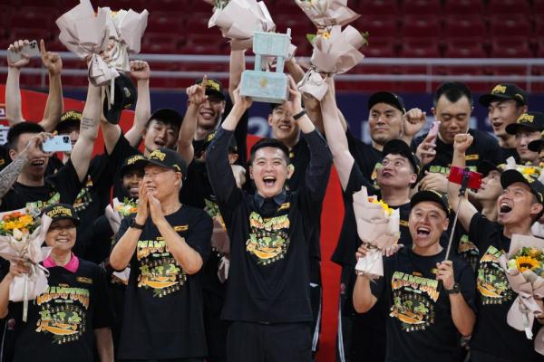 ti5冠军奖金|央视直播CBA总决赛G4赵继伟太猛亚军太水辽宁夺冠奖金多少