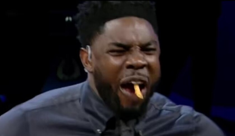 开场1分半闪击（德布劳内闪击破门，理查兹激情庆祝差点吐出嘴里的意面）-趣拿体育