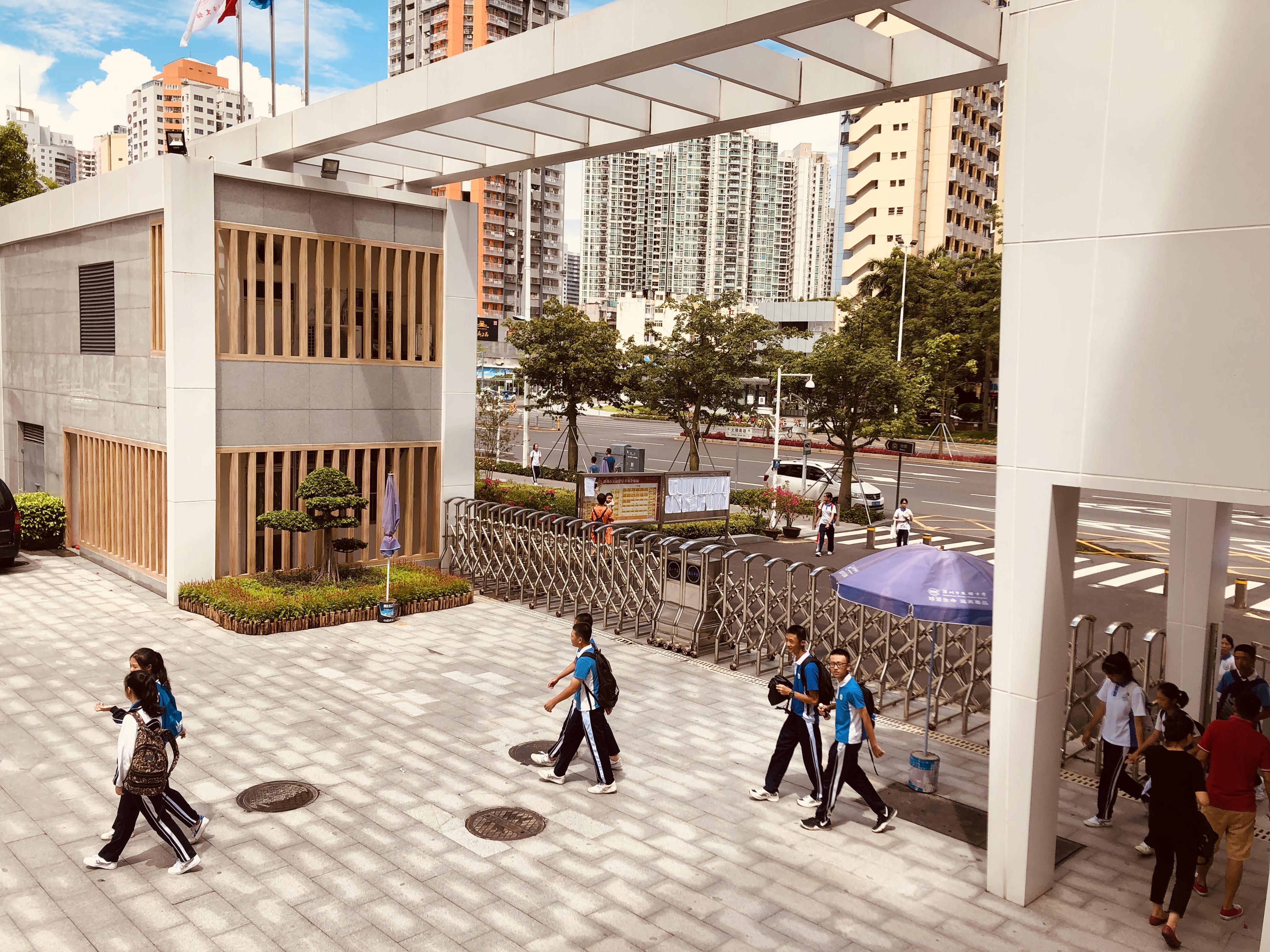 深圳市翠園文錦中學(xué)：以教科研為抓手(圖1)