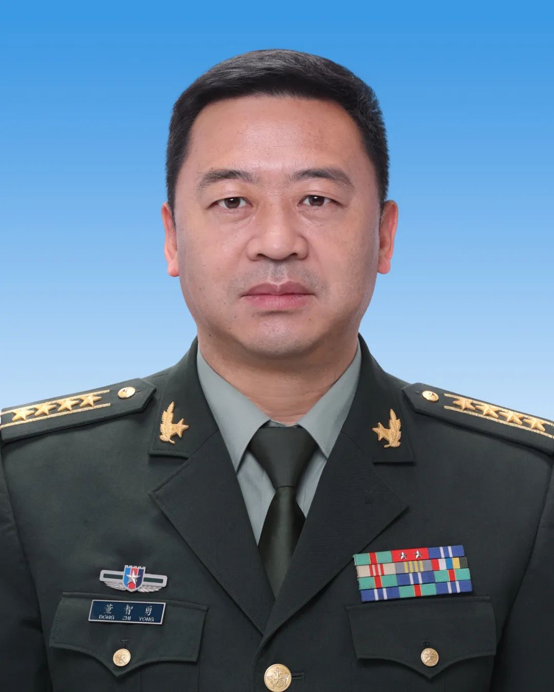 董智勇同志简历刘筱柳,女,汉族,1971年3月生,在职研究生,经济学博士