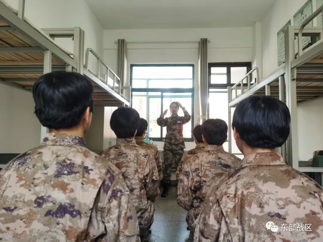 女兵一般在部队干什么训练累不累-第7张图片