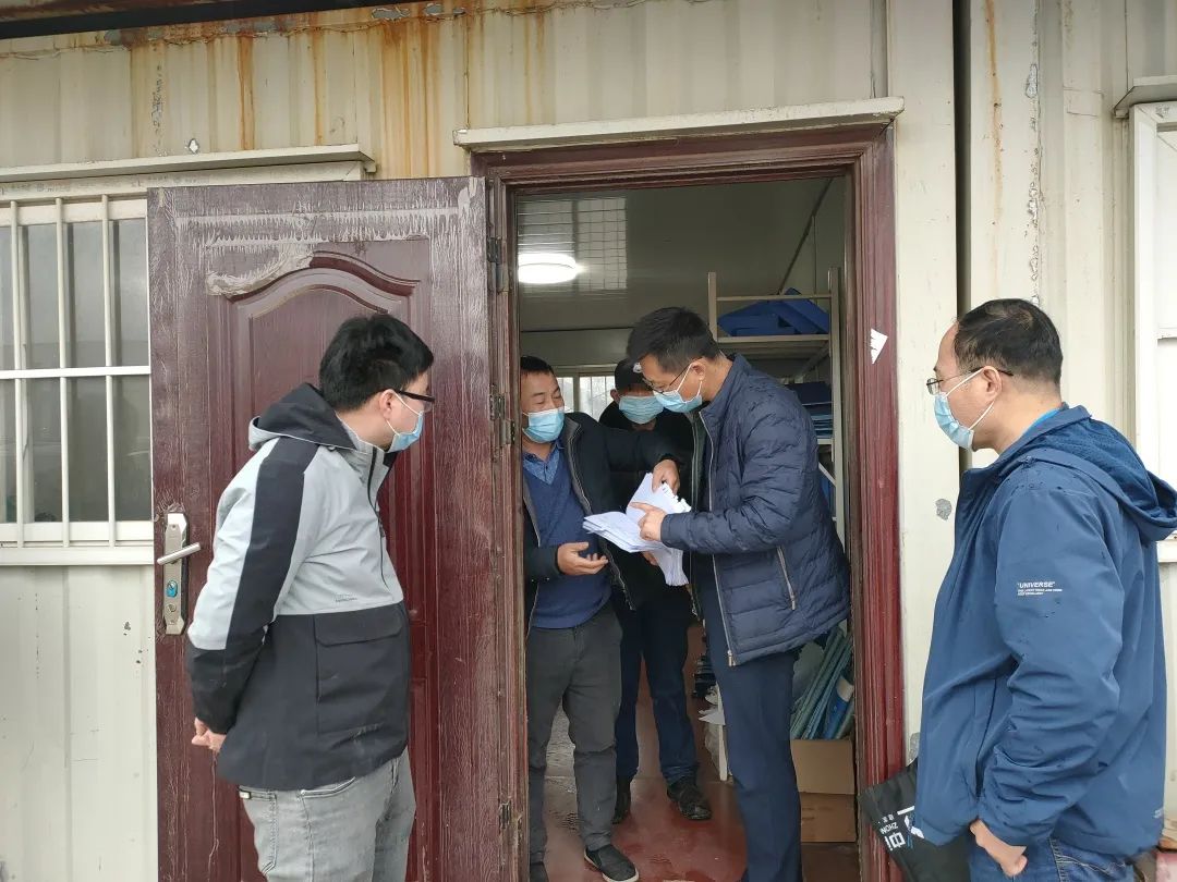 【防疫先锋人物】杨丰波：“疫”线干将冲在前，党员模范显担当