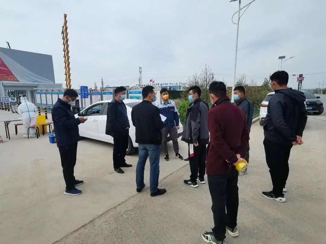 【防疫先锋人物】杨丰波：“疫”线干将冲在前，党员模范显担当