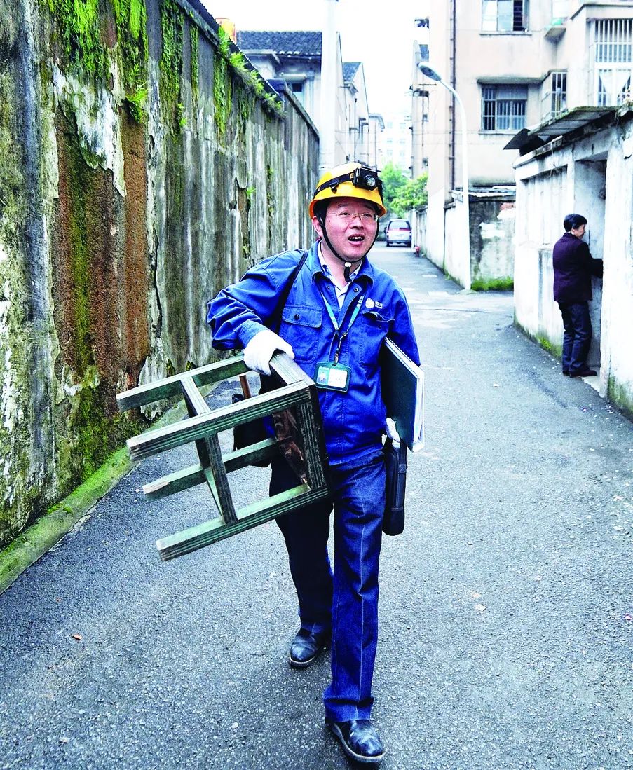 “万能电工”钱海军让微光成炬，照亮共富路