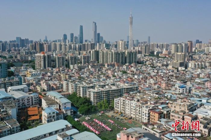 多地“五一”加班出新政，有樓盤房價每平直降上千元