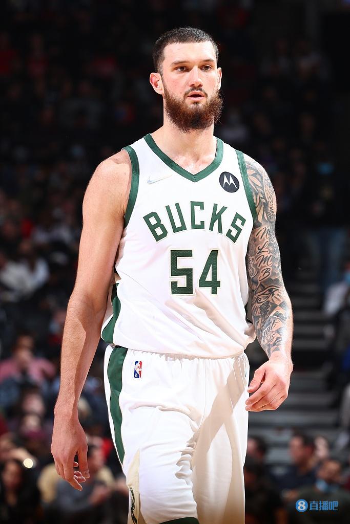 雄鹿有哪些nba球星（新字母哥？雄鹿二年级生马穆克拉什维利19中9 得到全场最高的28分）-华海博客