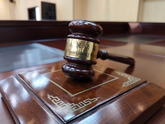 ���󣬸���̽��Ů�����裬��Ժ������