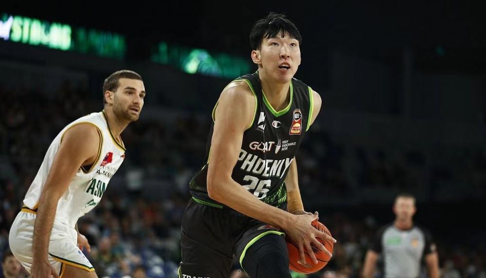 为什么没进nba(周琦澳洲一年成长明显 为何拒绝NBA？邀请并非试训 未来NBA大门恐彻底关闭)