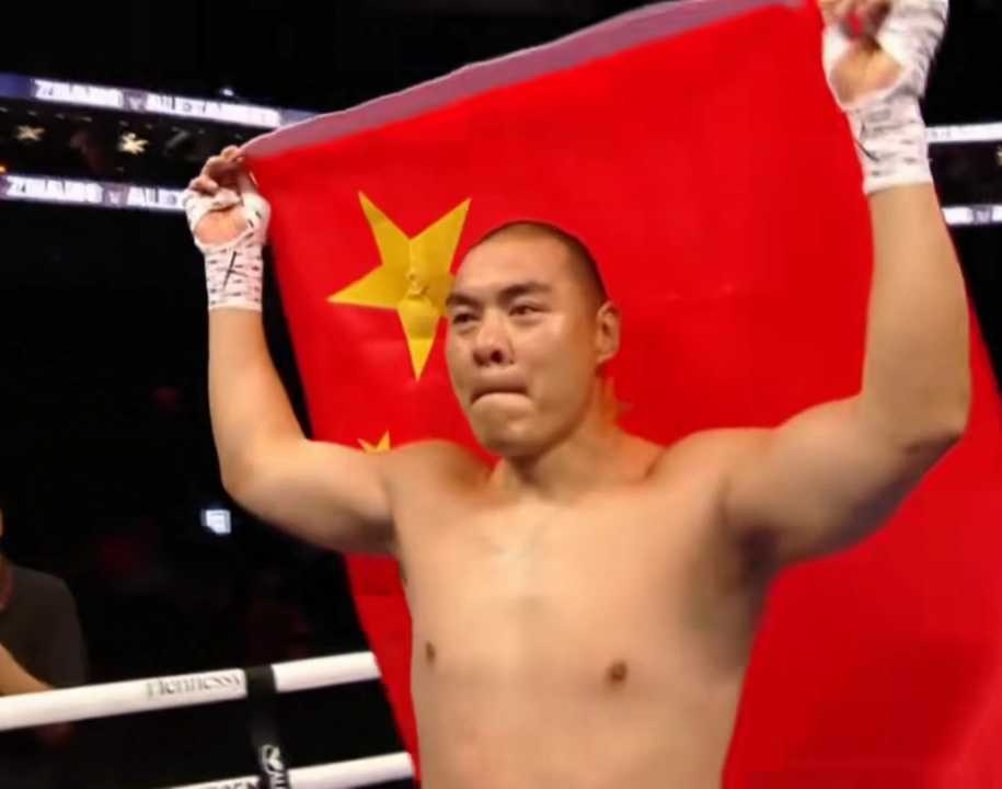 河南名將張志磊114秒KO對手，拳王挑戰權志在必得