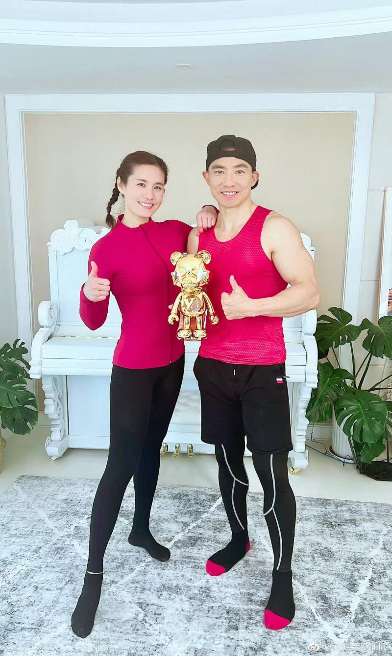 ���ˣ����u��Ů�����u���к�������ע�̱�