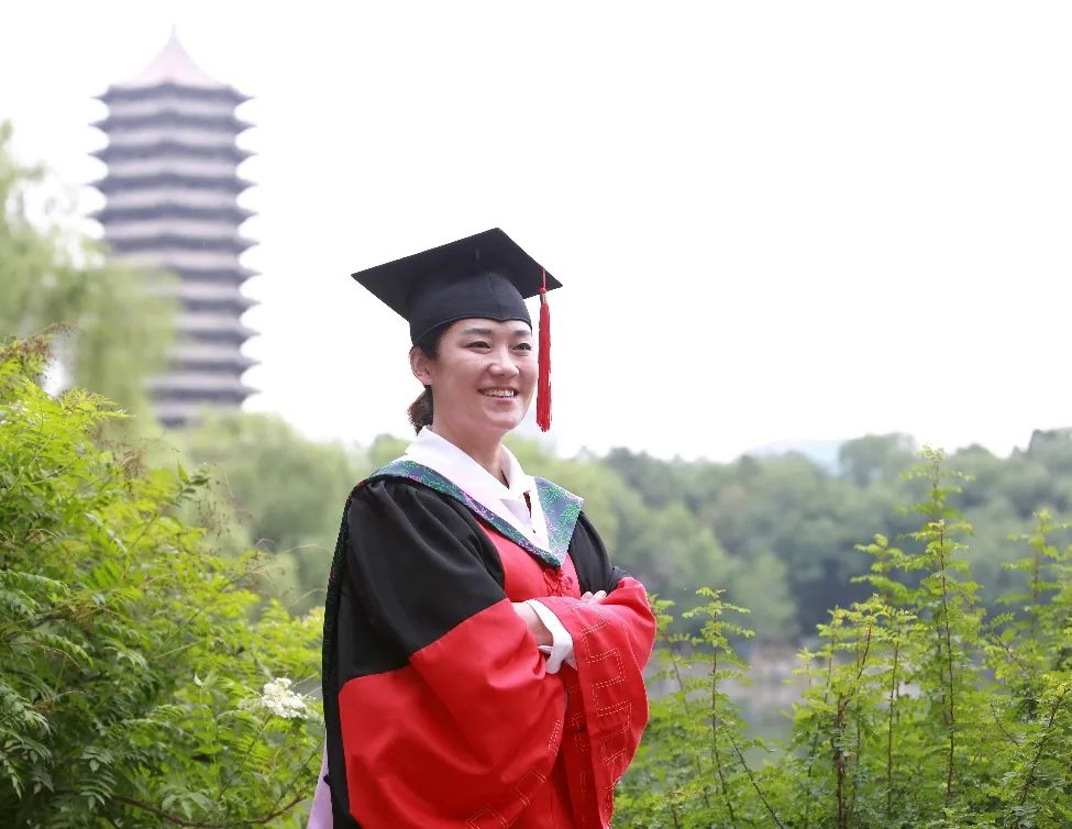 从世界冠军到北大教授！