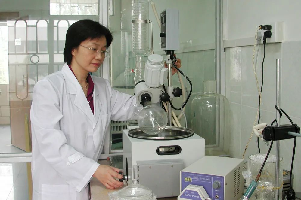 她立志“做中国人自己的生物材料”