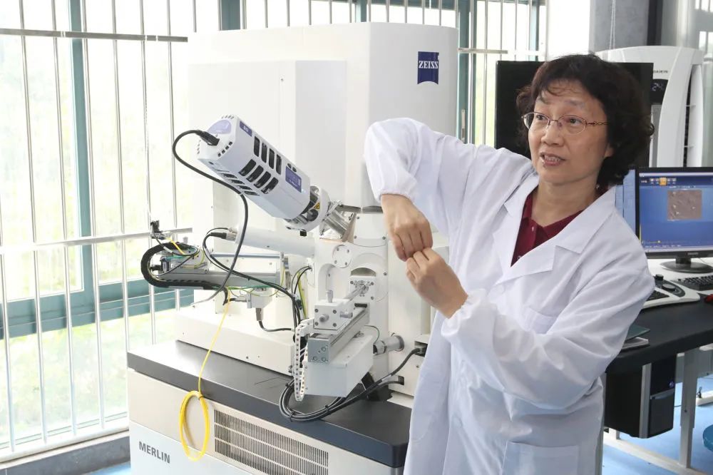她立志“做中国人自己的生物材料”