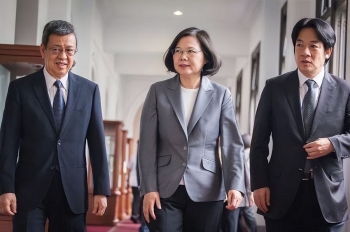 �½��������ŶԸ�����µģ�̨��ǰ�س�����ʱ�л᲻��ѡ������˵