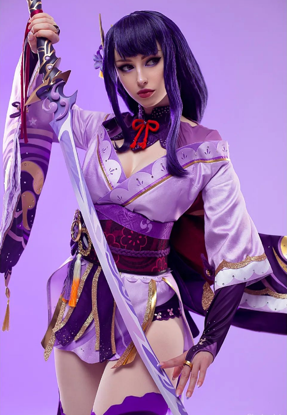 俄妹《尼尔》A2大姐姐COS 美腿御姐尽显肉感诱惑