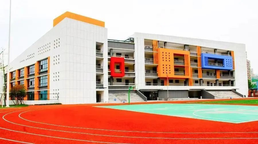 通川区莲花湖巴山小学即将建成投用(图1)