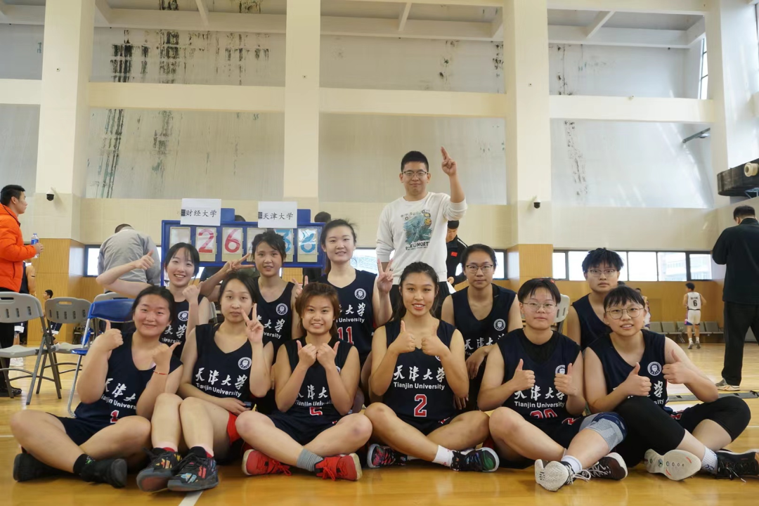 大学生情侣活春官（wow）