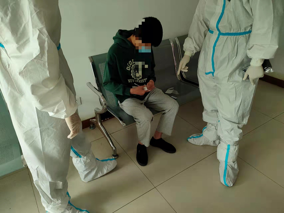 上海大学生急于返乡参加考试，网上包车付了两百定金就被拉黑