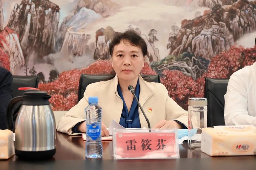 学院召开2022年党委理论学习中心组（扩大）第一次专题学习会